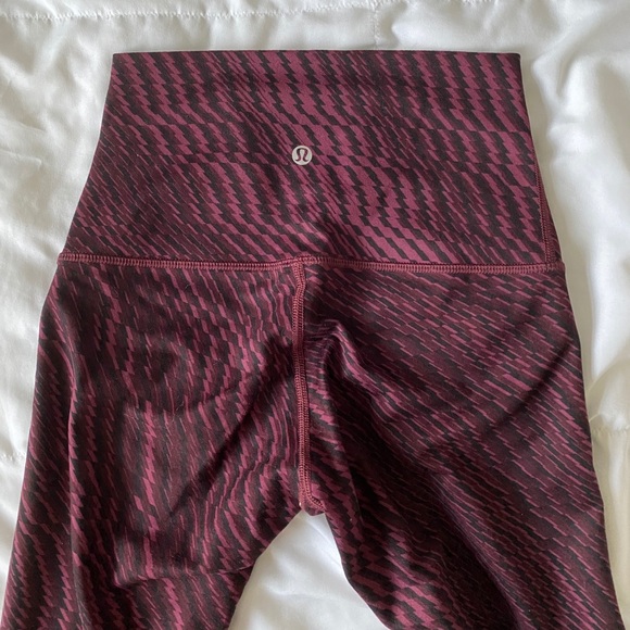 SOLD - Lululemon WunderUnder Leggings - Picture 1 of 3